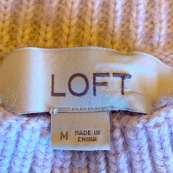 💥EUC💥 Floral Mock Neck Sweater - Pale Lavender - Sz Medium✨✨✨ - Picture 7 of 8